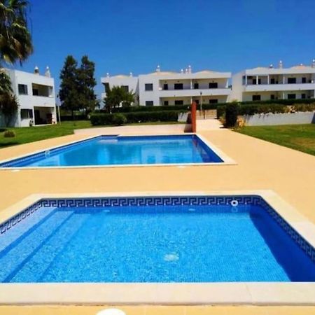 Lake Apartment - Pool And Sea View & Tennis Court & Bbq Pera Ngoại thất bức ảnh
