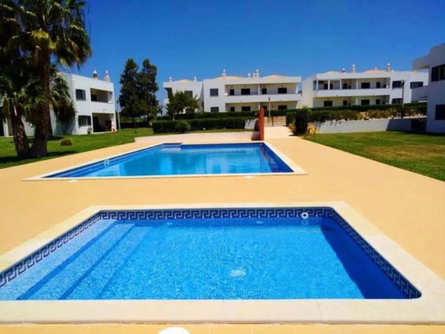 Lake Apartment - Pool And Sea View & Tennis Court & Bbq Pera Ngoại thất bức ảnh